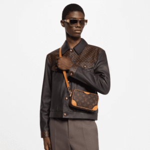 Louis Vuitton M14058 Trocadéro Wearable Wallet