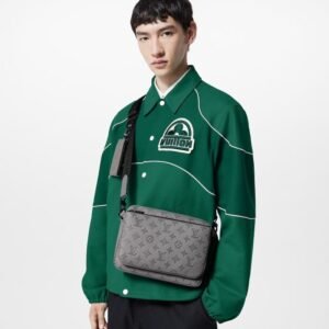 Louis Vuitton M46603 Trio Messenger