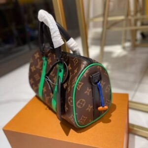 Louis Vuitton Keepall Bandouliere 25