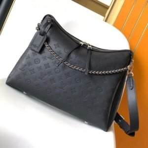 Louis Vuitton M24132 Medium HAND IT ALL