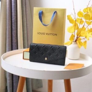 Louis Vuitton M82257 Sarah Wallet