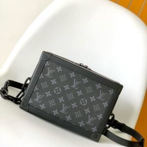 Louis Vuitton M44730 Soft Trunk
