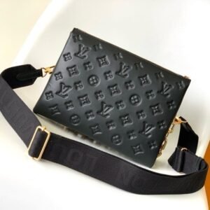 Louis Vuitton M21260 Coussin PM