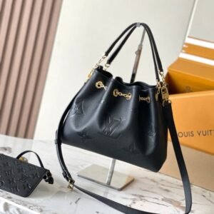 Louis Vuitton M47209 LV Bundle