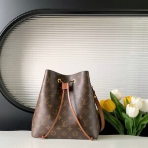 LOUIS VUITTON NéoNoé MM M44887