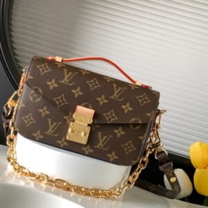 Louis Vuitton M46279 Pochette Métis East West