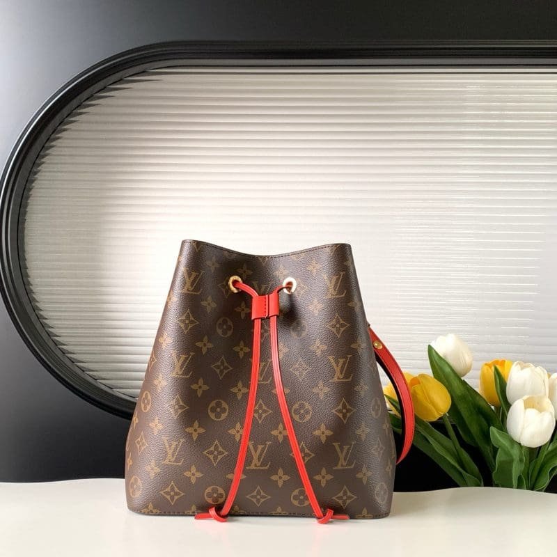 LOUIS VUITTON NéoNoé MM M44021