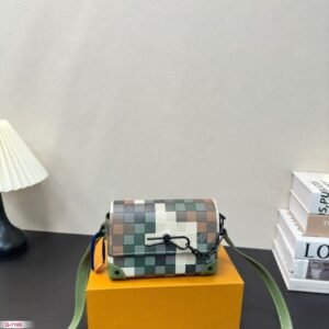 Louis Vuitton M83172 Steamer Wearable Wallet