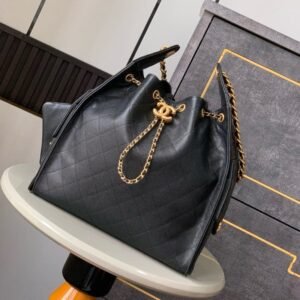 CHANEL 25 Medium Handbag