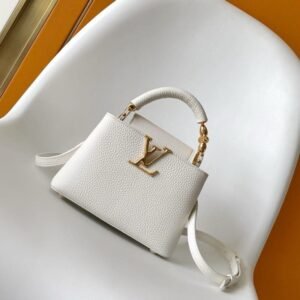 Louis Vuitton M23944 Capucines Mini