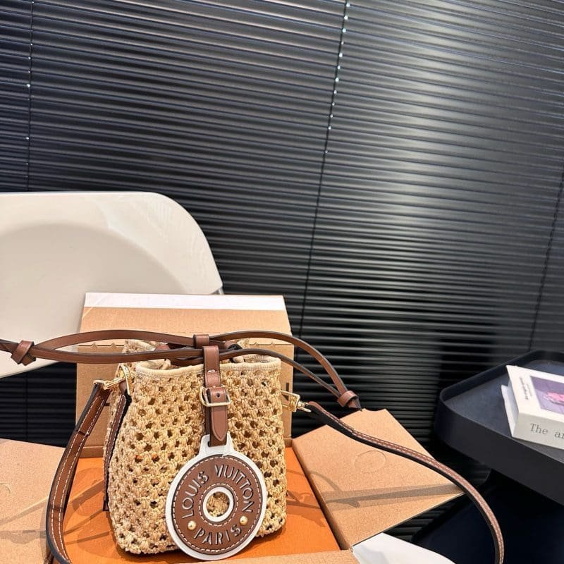 Louis Vuitton M83521 Noé Purse