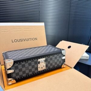 Louis Vuitton N48226 8 watch case