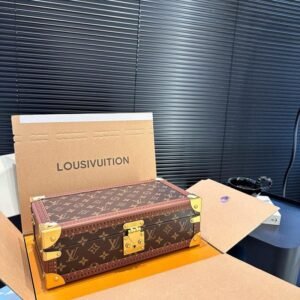 Louis Vuitton M10260 Coffret 8 Montres