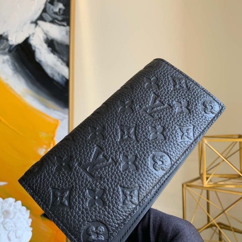 Louis Vuitton M69038 Brazza Wallet