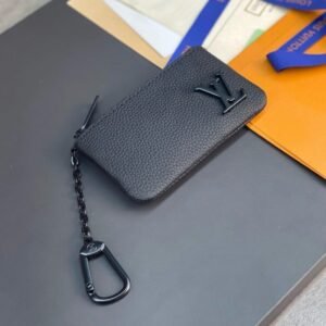Louis Vuitton M81031 Key Pouch