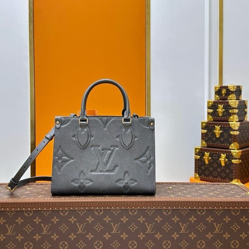 Louis Vuitton M12886 OnTheGo PM