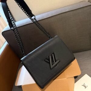 Louis Vuitton M25325 Twist MM