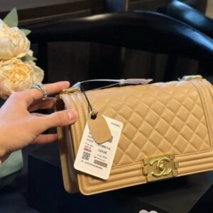 CHANEL Matelasse Boy Bag