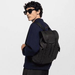 Louis Vuitton M20899 Christopher PM