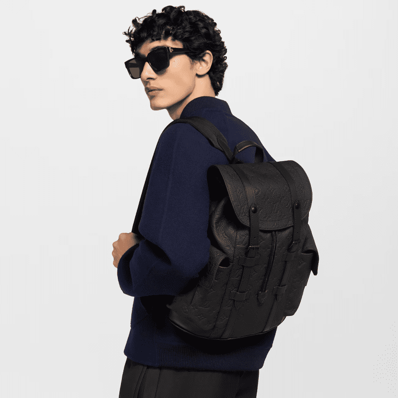 Louis Vuitton M20899 Christopher PM