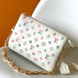 Louis Vuitton Coussin PM M21209